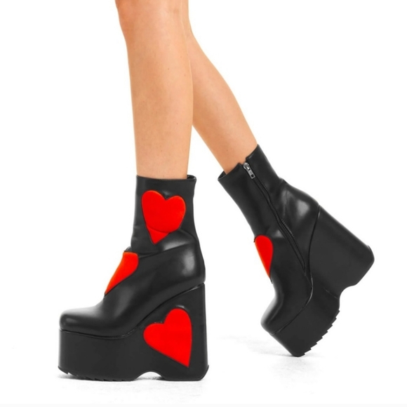 LaModa/dolls kill heart platform boots (please read description for sizing) - Picture 2 of 3